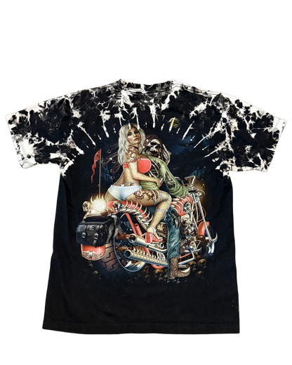 Y2K skull shirtz T, AOP “rhinestone” acid wash pin up girl with angel of death shirt-M
